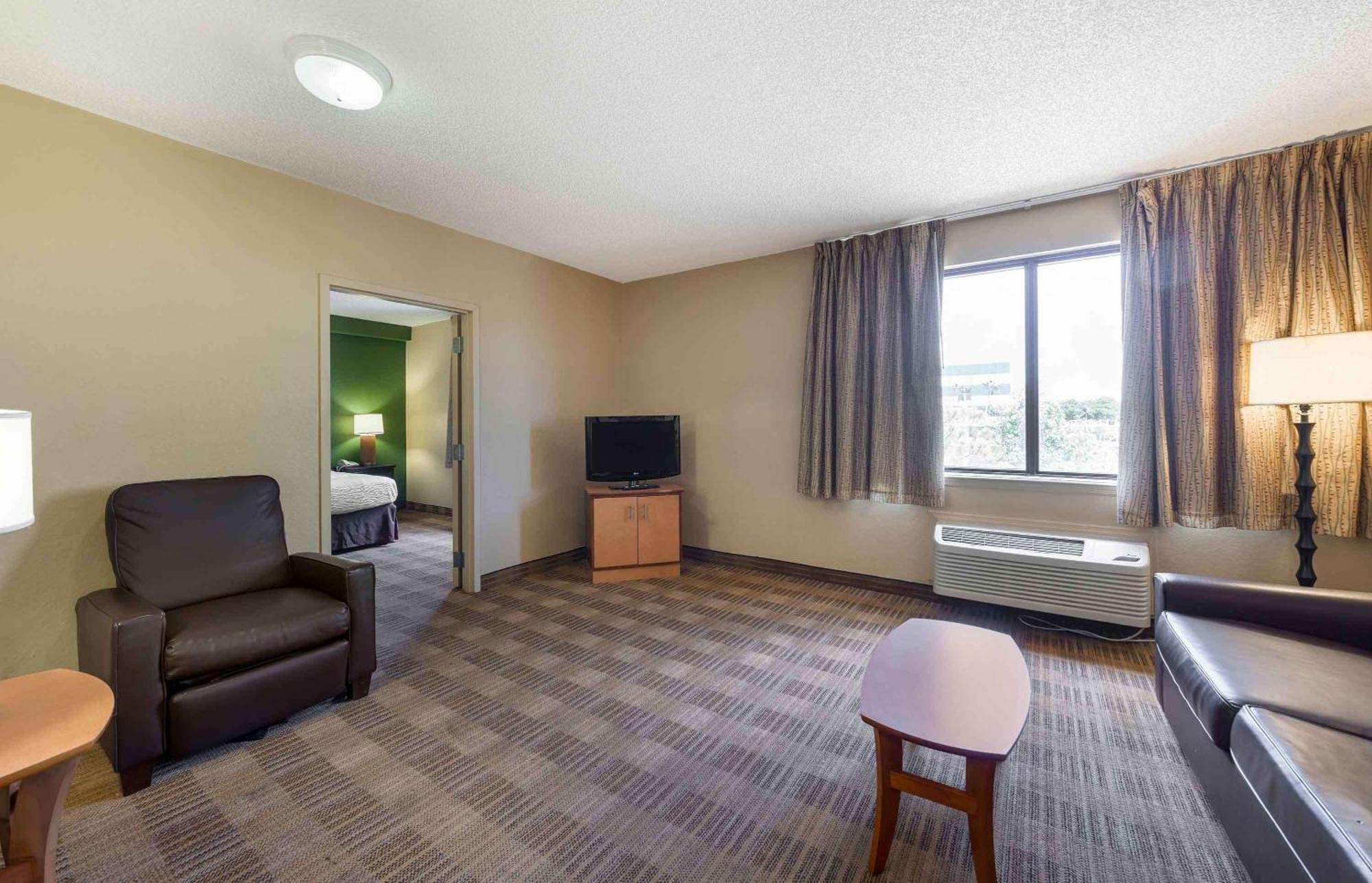 Extended Stay America Select Suites - Houston - Willowbrook - Hwy 249 Eksteriør billede
