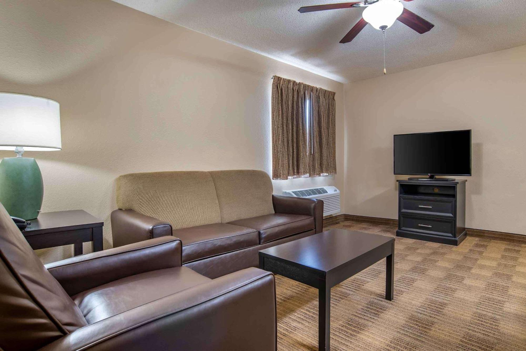 Extended Stay America Select Suites - Houston - Willowbrook - Hwy 249 Eksteriør billede